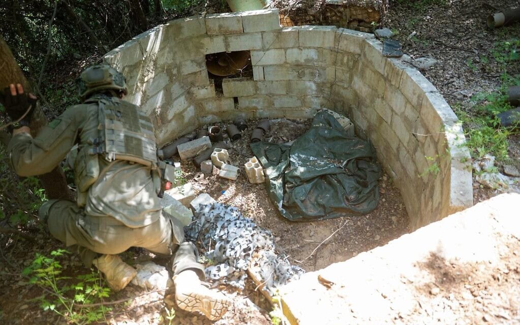 עמדה של חזבאללה באזור הר דב בלבנון; התמונה פורסמה על ידי צה"ל ב־30 באפריל 2026 (צילום: צה"ל) עמדה של חזבאללה באזור הר דב בלבנון; התמונה פורסמה על ידי צה"ל ב־30 באפריל 2026 (צילום: צה"ל)