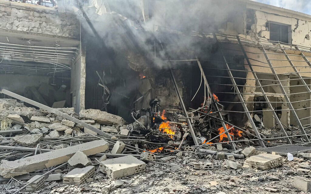 אתר בנבטיה שבדרום לבנון שהותקף מהאוויר על ידי ישראל, 10 באפריל 2026 (צילום: Abbas Fakih / AFP) אתר בנבטיה שבדרום לבנון שהותקף מהאוויר על ידי ישראל, 10 באפריל 2026 (צילום: Abbas Fakih / AFP)