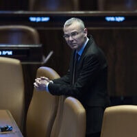 שר המשפטים יריב לוין בכנסת, 25 בפברואר 2026