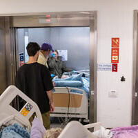 המרכז הרפואי שערי צדק בירושלים, 10 באפריל 2026 (צילום: Dor Pazuelo/Flash90) המרכז הרפואי שערי צדק בירושלים, 10 באפריל 2026 (צילום: Dor Pazuelo/Flash90)