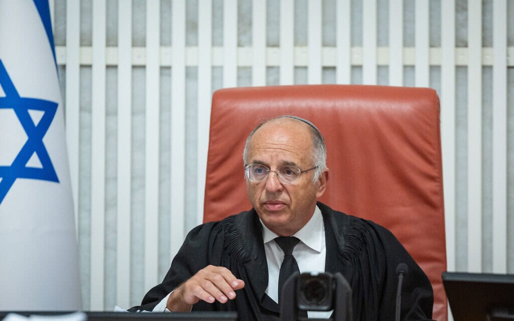 המשנה לנשיא בית המשפט העליון, השופט נעם סולברג, בבית המשפט העליון בירושלים, 23 באפריל 2026 (צילום: יונתן זינדל/פלאש90)