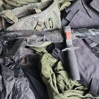 נשק מאולתר שנמצא על ידי כוחות הביטחון בביתו של גורם חשוד באזור ח'ירבת פוקיקס, 18 באפריל 2026 (צילום: צה"ל) נשק מאולתר שנמצא על ידי כוחות הביטחון בביתו של גורם חשוד באזור ח'ירבת פוקיקס, 18 באפריל 2026 (צילום: צה"ל)