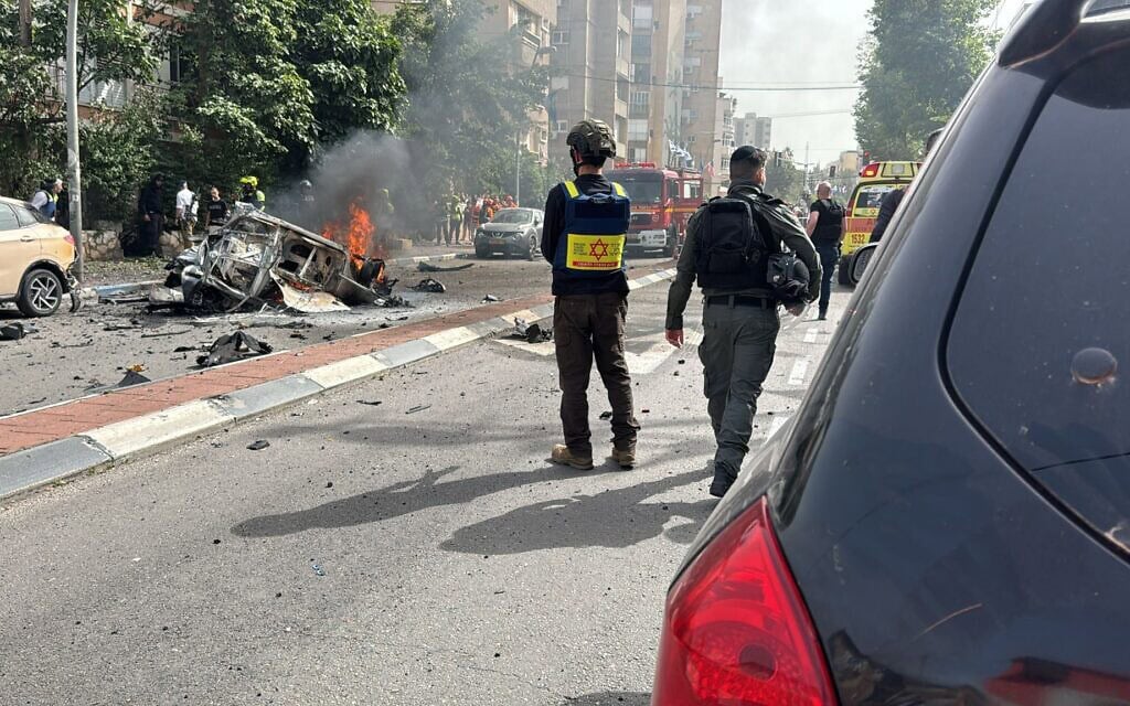 נזק במרכז הארץ מטיל מצרר איראני, 4 באפריל 2026 נזק במרכז הארץ מטיל מצרר איראני, 4 באפריל 2026