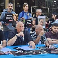 הצהרה לתקשורת של משפחות "מועצת אוקטובר", 12 באפריל 2026 (צילום: מועצת אוקטובר) הצהרה לתקשורת של משפחות "מועצת אוקטובר", 12 באפריל 2026 (צילום: מועצת אוקטובר)