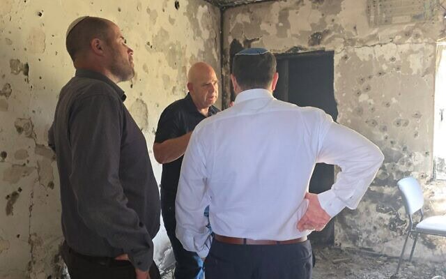 שר המורשת עמיחי אליהו בביקור בכפר עזה, אפריל 2026 שר המורשת עמיחי אליהו בביקור בכפר עזה, אפריל 2026