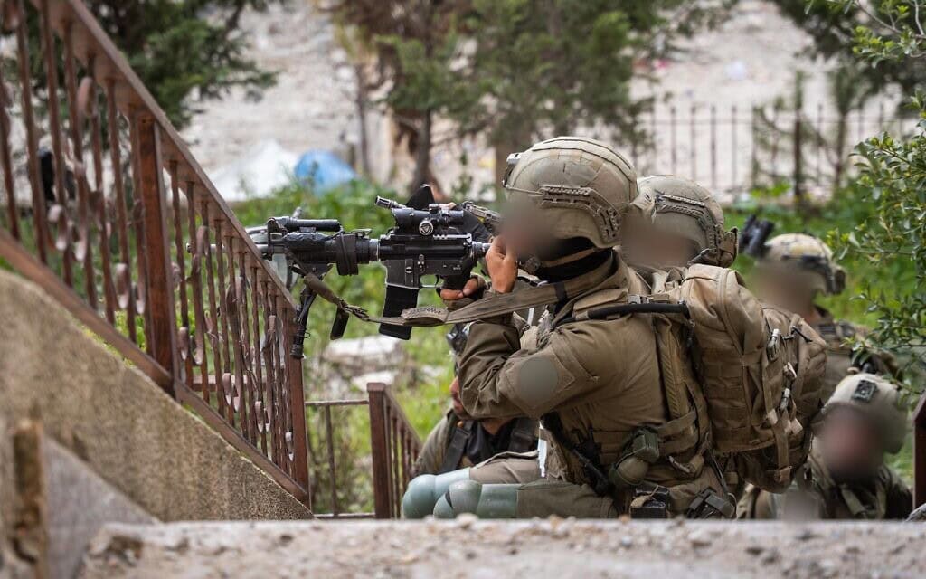 פעילות כוחות צה״ל במרחב בינת׳ ג׳בייל, אפריל 2026 (צילום: דובר צה"ל) פעילות כוחות צה״ל במרחב בינת׳ ג׳בייל, אפריל 2026 (צילום: דובר צה"ל)