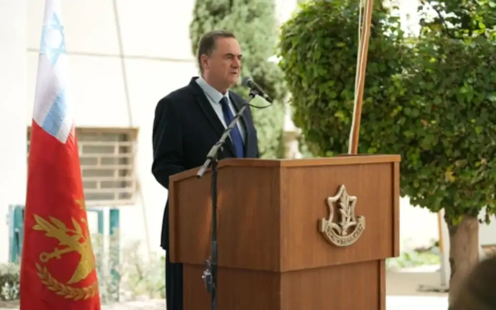 שר הביטחון ישראל כ״ץ נואם בטקס קבלת הדרגות של אלוף עומר טישלר לקראת כניסתו לתפקיד מפקד חיל האוויר. 30 באפריל 2026 (צילום: דובר צה״ל) שר הביטחון ישראל כ״ץ נואם בטקס קבלת הדרגות של אלוף עומר טישלר לקראת כניסתו לתפקיד מפקד חיל האוויר. 30 באפריל 2026 (צילום: דובר צה״ל)