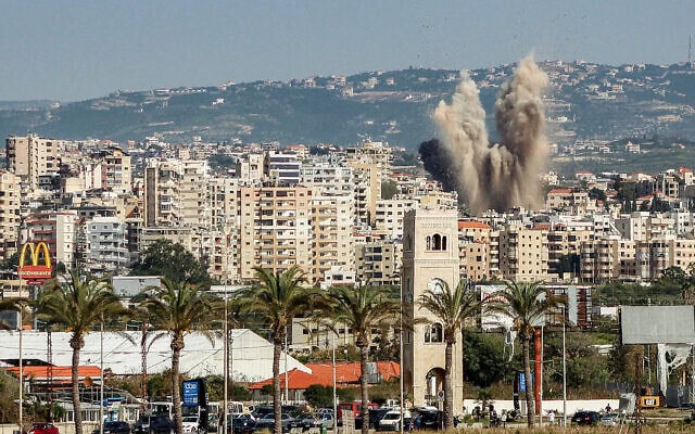 תקיפה ישראלית בלבנון, 12 במאי 2026 (צילום: Kawnat HAJU / AFP) תקיפה ישראלית בלבנון, 12 במאי 2026 (צילום: Kawnat HAJU / AFP)