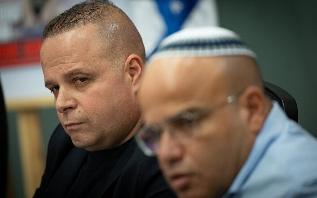 ראש עיריית אשקלון תומר גלאם בוועדת החינוך בכנסת, 3 בינואר 2024 (צילום: יונתן זינדל/פלאש90) ראש עיריית אשקלון תומר גלאם בוועדת החינוך בכנסת, 3 בינואר 2024 (צילום: יונתן זינדל/פלאש90)