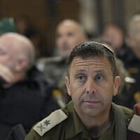 מפקד פיקוד המרכז אבי בלוט בעיר העתיקה בירושלים, 4 בינואר 2026 (צילום: חיים גולדברג/פלאש90) מפקד פיקוד המרכז אבי בלוט בעיר העתיקה בירושלים, 4 בינואר 2026 (צילום: חיים גולדברג/פלאש90)