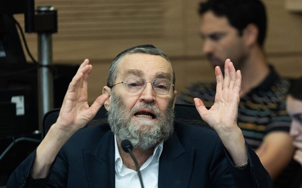 ח"כ משה גפני בוועדת הכלכלה של הכנסת, 26 במאי 2026 (צילום: יונתן זינדל/פלאש90) ח"כ משה גפני בוועדת הכלכלה של הכנסת, 26 במאי 2026 (צילום: יונתן זינדל/פלאש90)