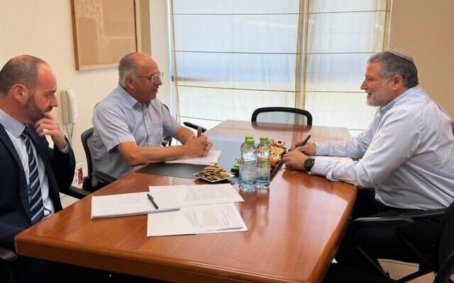 יו"ר ועדת הבחירות המרכזית השופט נועם סולברג, מ יו"ר ועדת הבחירות המרכזית השופט נועם סולברג, מ