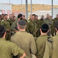 סגן הרמטכ״ל אלוף תמיר ידעי בבסיס האימונים של חטיבת החשמונאים החרדית. 20 במאי 2026 (צילום: דובר צה״ל) סגן הרמטכ״ל אלוף תמיר ידעי בבסיס האימונים של חטיבת החשמונאים החרדית. 20 במאי 2026 (צילום: דובר צה״ל)