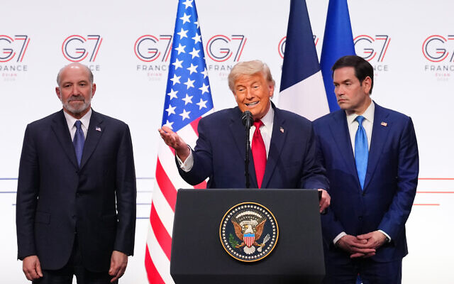 נשיא ארה"ב דונלד טראמפ במסיבת עיתונאים בסיום פסגת G7 באוויאן לה בן, צרפת, 17 ביוני 2026 (צילום: AP Photo/Vadim Ghirda) נשיא ארה"ב דונלד טראמפ במסיבת עיתונאים בסיום פסגת G7 באוויאן לה בן, צרפת, 17 ביוני 2026 (צילום: AP Photo/Vadim Ghirda)