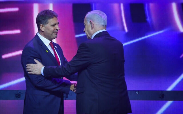 ראש הממשלה בנימין נתניהו וראש עיריית מודיעין חיים ביבס בוועידה של מרכז השלטון המקומי בתל אביב, 15 ביולי 2025 (צילום: אבשלום ששוני/פלאש90) ראש הממשלה בנימין נתניהו וראש עיריית מודיעין חיים ביבס בוועידה של מרכז השלטון המקומי בתל אביב, 15 ביולי 2025 (צילום: אבשלום ששוני/פלאש90)