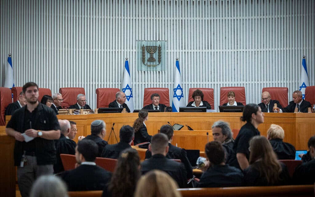 הרכב 11 שופטי בג״ץ דן בעתירות נגש החוק לשינוי הוועדה לבחירת שופטים. 21 ביוני 2026 (צילום: יהונתן זינדל/פלאש90) הרכב 11 שופטי בג״ץ דן בעתירות נגש החוק לשינוי הוועדה לבחירת שופטים. 21 ביוני 2026 (צילום: יהונתן זינדל/פלאש90)