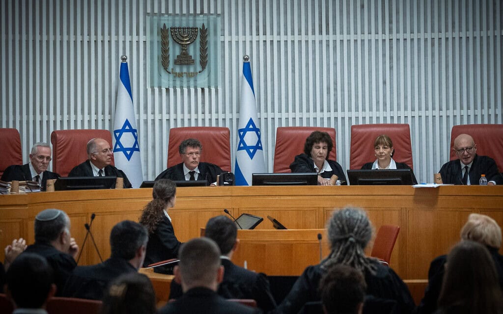 הרכב 11 שופטי בג״ץ דן בעתירות נגש החוק לשינוי הוועדה לבחירת שופטים. 21 ביוני 2026 (צילום: יהונתן זינדל/פלאש90) הרכב 11 שופטי בג״ץ דן בעתירות נגש החוק לשינוי הוועדה לבחירת שופטים. 21 ביוני 2026 (צילום: יהונתן זינדל/פלאש90)