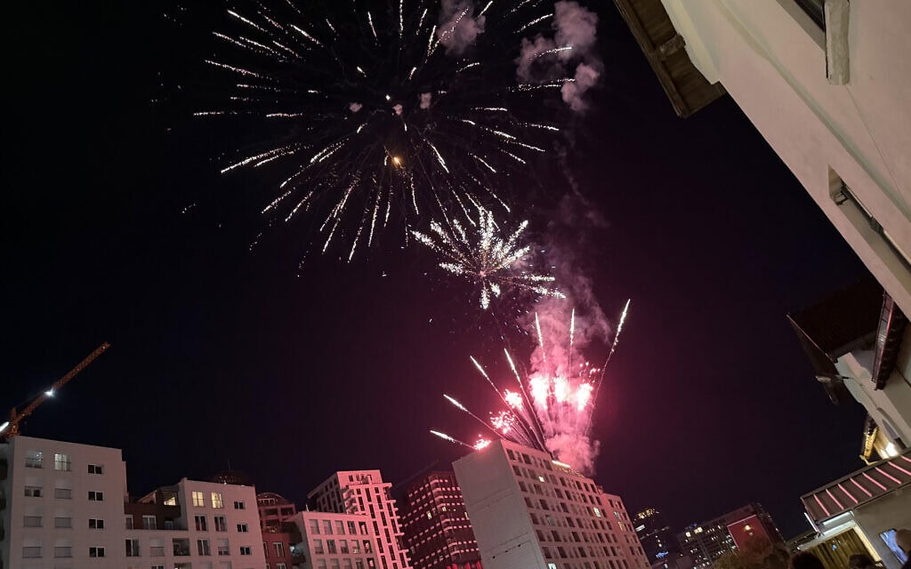 יום העצמאות בקוסובו (צילום: דן פרי) יום העצמאות בקוסובו (צילום: דן פרי)