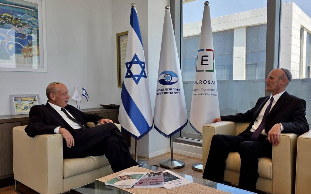 מיכאל ראבילו ומתניהו אנגלמן במשרד מבקר המדינה בירושלים, 4 ביוני 2026 (צילום: משרד מבקר המדינה) מיכאל ראבילו ומתניהו אנגלמן במשרד מבקר המדינה בירושלים, 4 ביוני 2026 (צילום: משרד מבקר המדינה)