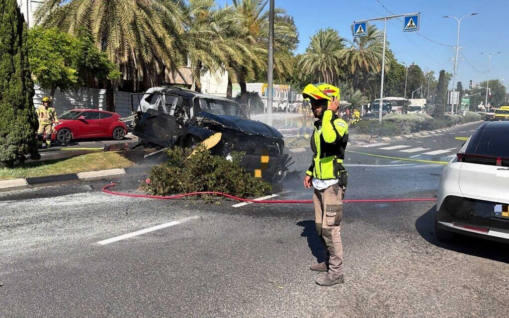 גבר נהרג בפיצוץ רכב בקריית חיים, צפונית לחיפה, 30 ביוני 2026 (צילום: מד"א)