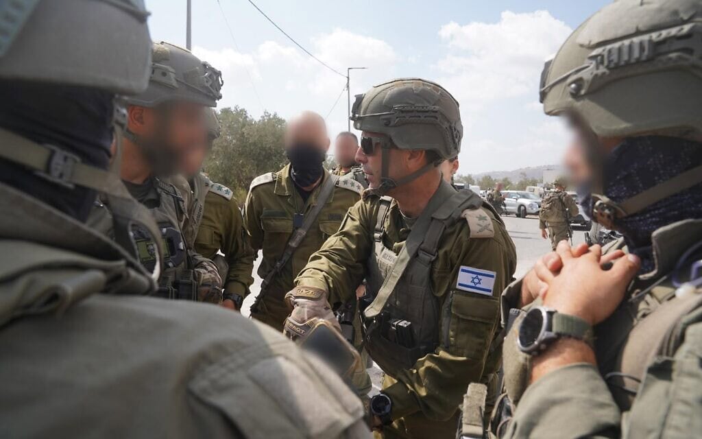 כוחות צה"ל בזירת עימות בין מתנחלים לפלסטינים בכפר תל, סמוך להתנחלות חוות גלעד בגדה המערבית, 24 ביולי 2026 (צילום: דובר צה"ל) כוחות צה"ל בזירת עימות בין מתנחלים לפלסטינים בכפר תל, סמוך להתנחלות חוות גלעד בגדה המערבית, 24 ביולי 2026 (צילום: דובר צה"ל)