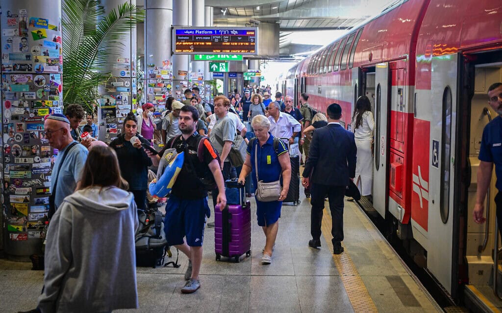 תחנת רכבת נמל התעופה בן גוריון, יוני 2026 (צילום: אבשלום ששוני/פלאש90) תחנת רכבת נמל התעופה בן גוריון, יוני 2026 (צילום: אבשלום ששוני/פלאש90)