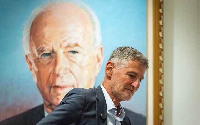 יו"ר מפלגת הדמוקרטים, יאיר גולן, מוביל ישיבת סיעה בכנסת בירושלים. 15 ביוני 2026 (צילום: יונתן זינדל/פלאש90) יו"ר מפלגת הדמוקרטים, יאיר גולן, מוביל ישיבת סיעה בכנסת בירושלים. 15 ביוני 2026 (צילום: יונתן זינדל/פלאש90)