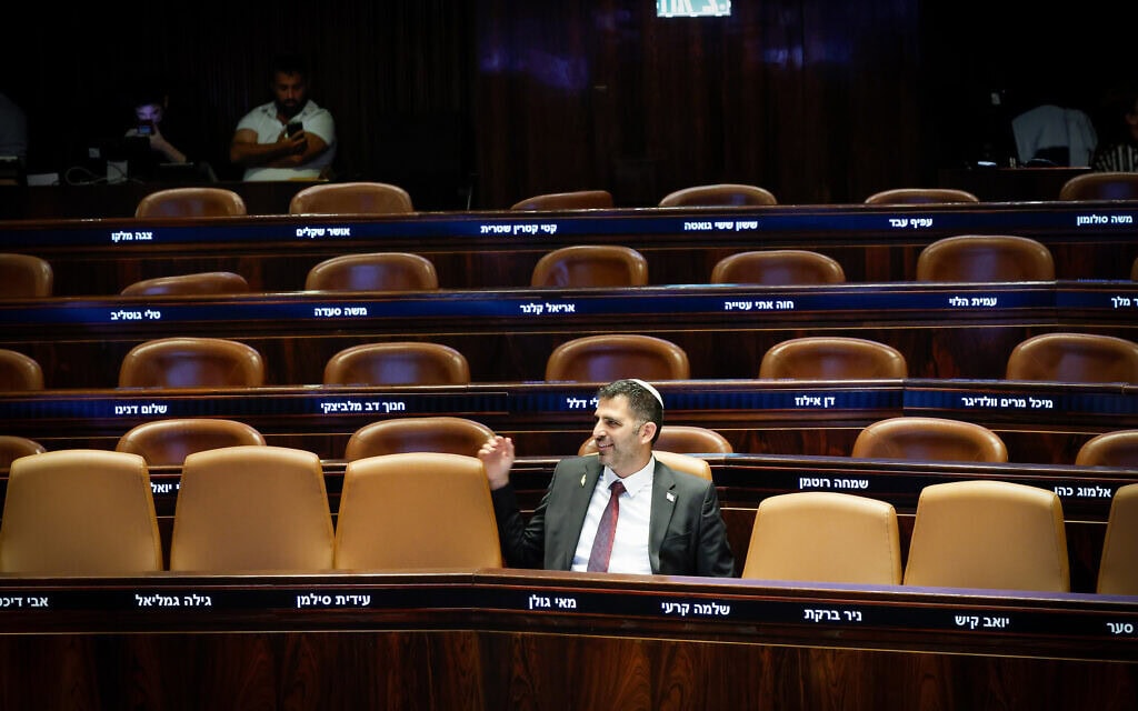 שר התקשורת שלמה קרעי במליאת הכנסת, 16 ביולי 2026 (צילום: נועם מושקוביץ, דוברות הכנסת) שר התקשורת שלמה קרעי במליאת הכנסת, 16 ביולי 2026 (צילום: נועם מושקוביץ, דוברות הכנסת)