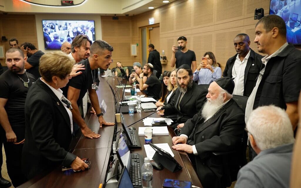 דיון בהצעת חוק יסוד לימוד תורה לקריאה שנייה ושלישית בוועדת הכנסת, 9 ביולי 2026 דיון בהצעת חוק יסוד לימוד תורה לקריאה שנייה ושלישית בוועדת הכנסת, 9 ביולי 2026