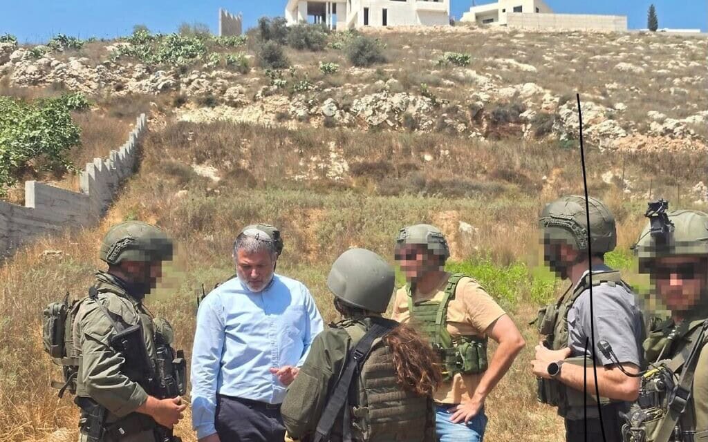 ראש שירות הביטחון הכללי דוד זיני בזירת הירי שבאזור היישוב תל, 24 ביולי 2026 ראש שירות הביטחון הכללי דוד זיני בזירת הירי שבאזור היישוב תל, 24 ביולי 2026