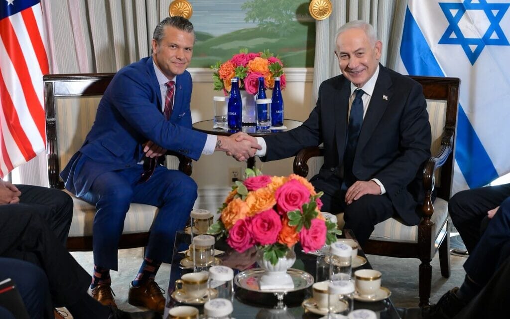 בנימין נתניהו נפגש עם שר ההגנה של ארה״ב פיט הגסת׳ בבלייר האוס בוושינגטון, 29 ביולי 2026 (צילום: מעיין טואף/ לע״מ) בנימין נתניהו נפגש עם שר ההגנה של ארה״ב פיט הגסת׳ בבלייר האוס בוושינגטון, 29 ביולי 2026 (צילום: מעיין טואף/ לע״מ)