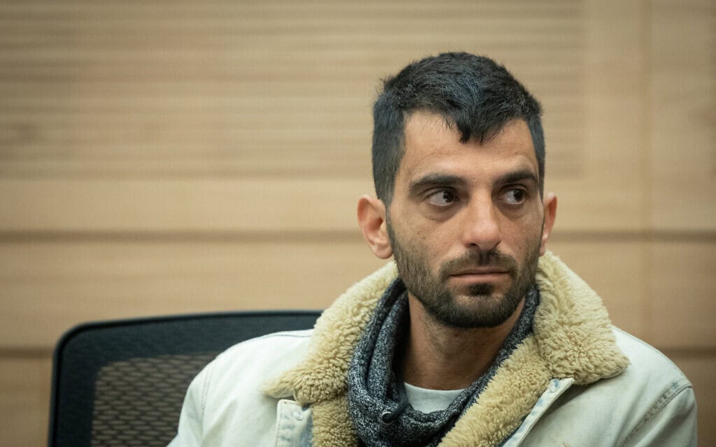 ינון לוי, ישראלי שהוטלו עליו סנקציות בידי ארצות הברית, משתתף בדיון בוועדת הכלכלה בכנסת בירושלים. 14 בפברואר 2024 (צילום: יונתן זינדל/פלאש90) ינון לוי, ישראלי שהוטלו עליו סנקציות בידי ארצות הברית, משתתף בדיון בוועדת הכלכלה בכנסת בירושלים. 14 בפברואר 2024 (צילום: יונתן זינדל/פלאש90)