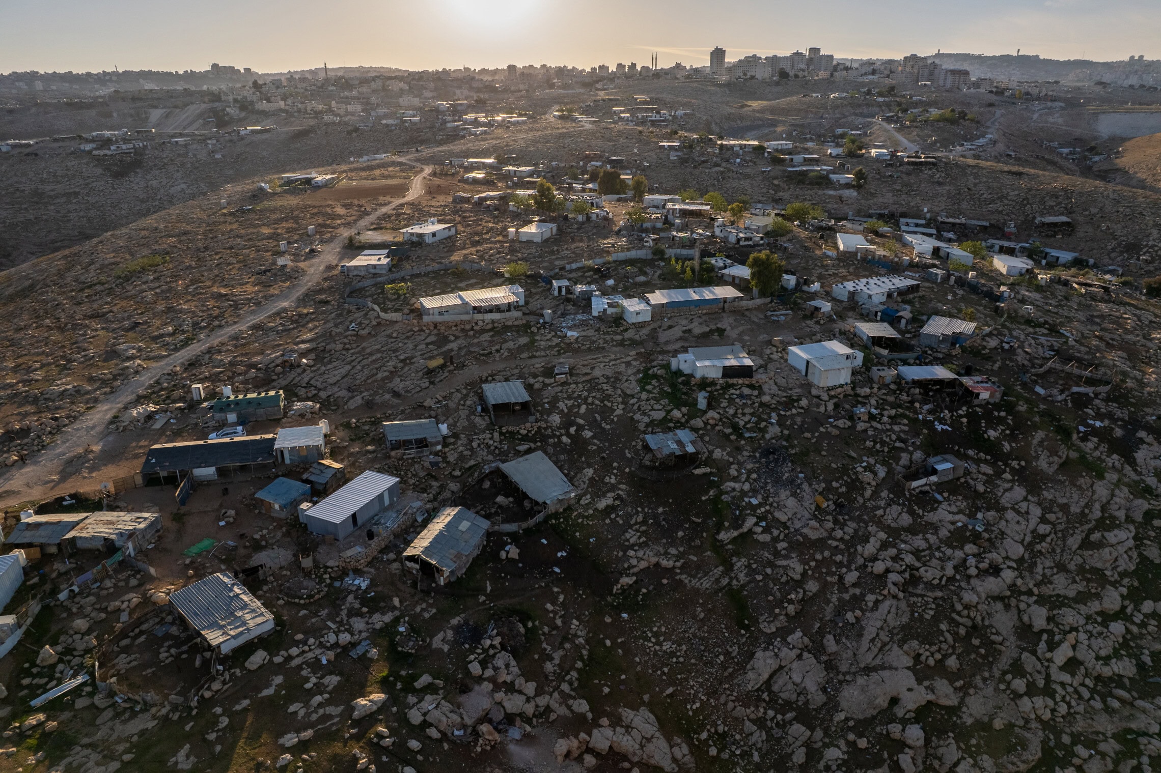 שבט הבדואים ג'האלין במדבר יהודה, 5 באפריל 2025 (צילום: יניב נדב/פלאש90) שבט הבדואים ג'האלין במדבר יהודה, 5 באפריל 2025 (צילום: יניב נדב/פלאש90)