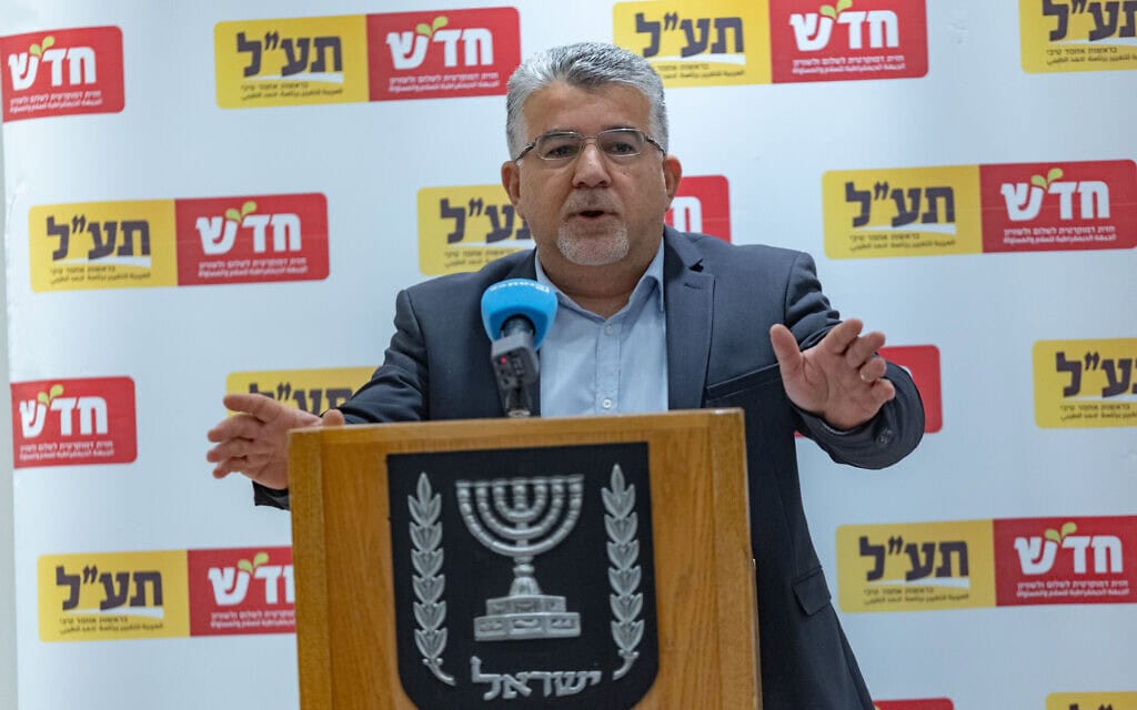 יוסף ג'בארין משתתף בישיבת סיעת חד"ש–תע"ל בכנסת בירושלים. 6 ביולי 2026 (צילום: יונתן זינדל/פלאש90) יוסף ג'בארין משתתף בישיבת סיעת חד"ש–תע"ל בכנסת בירושלים. 6 ביולי 2026 (צילום: יונתן זינדל/פלאש90)