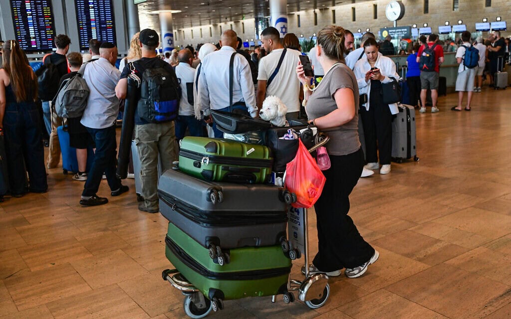 נמל התעופה בן־גוריון, 20 באוגוסט 2026 (צילום: אבשלום ששוני/פלאש90) נמל התעופה בן־גוריון, 20 באוגוסט 2026 (צילום: אבשלום ששוני/פלאש90)
