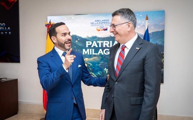 שר החוץ גדעון סער עם נשיא קולומביה הנכנס, אבלרדו דה לה אספרייה, יום לפני השבעתו לתפקיד, 6 באוגוסט 2026 שר החוץ גדעון סער עם נשיא קולומביה הנכנס, אבלרדו דה לה אספרייה, יום לפני השבעתו לתפקיד, 6 באוגוסט 2026