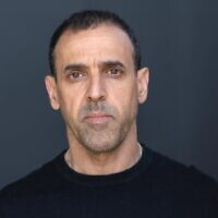 אלי שרעבי (צילום: שרון דרהי) אלי שרעבי (צילום: שרון דרהי)