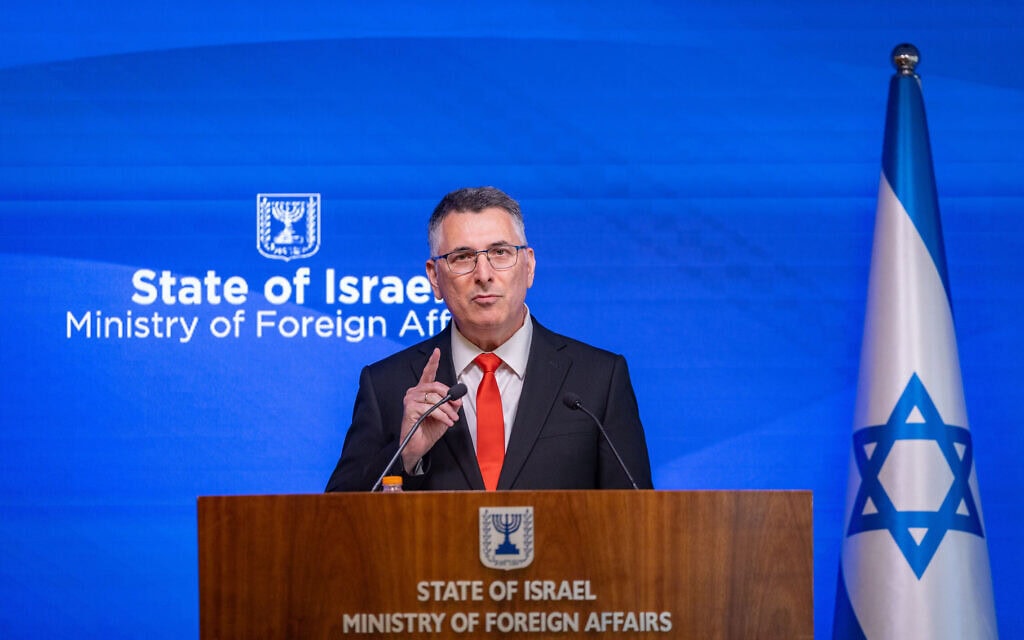 שר החוץ גדעון סער במשרד החוץ בירושלים, 8 בספטמבר 2026 (צילום: חיים גולדברג/פלאש90)
