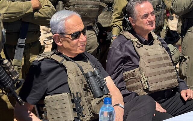 ראש הממשלה בנימין נתניהו ושר הביטחון ישראל כ"ץ בשטח סוריה שעליו השתלטה ישראל בשלהי 2024, 9 בספטמבר 2026 (צילום: דוברות ראש הממשלה) ראש הממשלה בנימין נתניהו ושר הביטחון ישראל כ"ץ בשטח סוריה שעליו השתלטה ישראל בשלהי 2024, 9 בספטמבר 2026 (צילום: דוברות ראש הממשלה)