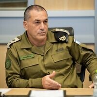 הרמטכ"ל רב-אלוף אייל זמיר בהערכת מצב לקראת החגים, 6 בספטמבר 2026 (צילום: דובר צה"ל) הרמטכ"ל רב-אלוף אייל זמיר בהערכת מצב לקראת החגים, 6 בספטמבר 2026 (צילום: דובר צה"ל)
