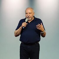 ח"כ אביגדור ליברמן בכנס בחירות לגיל השלישי ברחובות, אוקטובר 2026