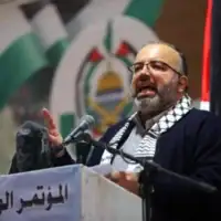 בכיר חמאס עלי אל־עמודי בתמונה ללא תאריך (צילום: מתוך הרשתות החברתיות; שימוש לפי סעיף 27א לחוק זכויות יוצרים) בכיר חמאס עלי אל־עמודי בתמונה ללא תאריך (צילום: מתוך הרשתות החברתיות; שימוש לפי סעיף 27א לחוק זכויות יוצרים)