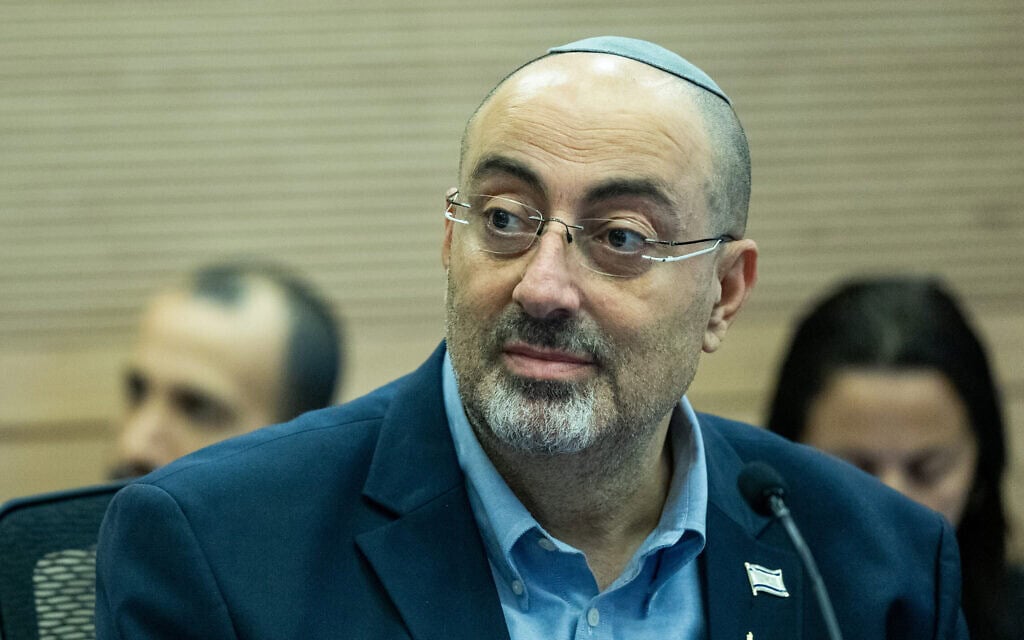 ח"כ ניסים ואטורי בדיון של ועדת החוקה, חוק ומשפט בכנסת בירושלים. 11 באוגוסט 2024 (צילום: יונתן זינדל/פלאש90) ח"כ ניסים ואטורי בדיון של ועדת החוקה, חוק ומשפט בכנסת בירושלים. 11 באוגוסט 2024 (צילום: יונתן זינדל/פלאש90)