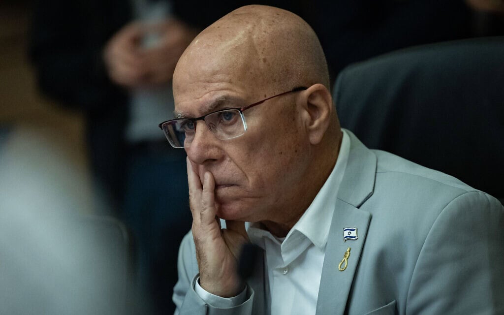 ח"כ צביקה פוגל משתתף בדיון של הוועדה לביטחון לאומי בכנסת. 8 בדצמבר 2025 (צילום: יונתן זינדל/פלאש90) ח"כ צביקה פוגל משתתף בדיון של הוועדה לביטחון לאומי בכנסת. 8 בדצמבר 2025 (צילום: יונתן זינדל/פלאש90)
