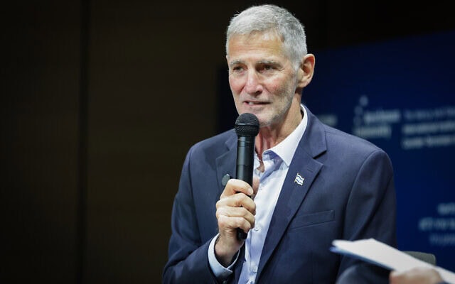 יו"ר מפלגת הדמוקרטים יאיר גולן משתתף בכנס הבינלאומי למדיניות נגד טרור ע"ש שבתי שביט באוניברסיטת רייכמן בהרצליה. 6 באוקטובר 2026 (צילום: טל גל/פלאש90) יו"ר מפלגת הדמוקרטים יאיר גולן משתתף בכנס הבינלאומי למדיניות נגד טרור ע"ש שבתי שביט באוניברסיטת רייכמן בהרצליה. 6 באוקטובר 2026 (צילום: טל גל/פלאש90)