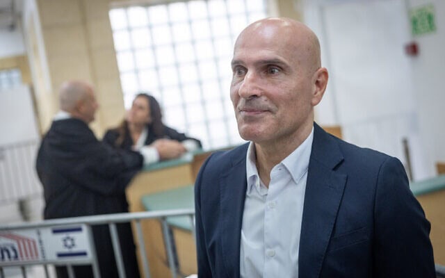 ראש לשכת עורכי הדין לשעבר אפי נוה מגיע לדיון במשפט השחיתות של ראש הממשלה בנימין נתניהו בבית המשפט המחוזי בירושלים. 11 באוקטובר 2026 (צילום: חיים גולדברג/פלאש90) ראש לשכת עורכי הדין לשעבר אפי נוה מגיע לדיון במשפט השחיתות של ראש הממשלה בנימין נתניהו בבית המשפט המחוזי בירושלים. 11 באוקטובר 2026 (צילום: חיים גולדברג/פלאש90)