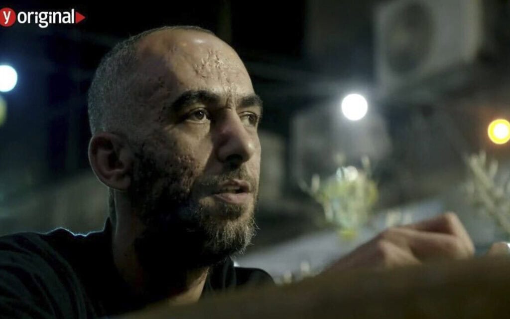 ראלב בלקיס בסדרה "חליסה: סרט מלחמה" (צילום: צילום מסך) ראלב בלקיס בסדרה "חליסה: סרט מלחמה" (צילום: צילום מסך)