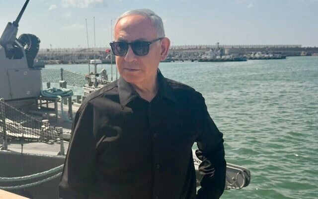 ראש הממשלה בנימין נתניהו בבסיס חיל הים באשדוד, 4 באוקטובר 2026 (צילום: דוברות ראש הממשלה) ראש הממשלה בנימין נתניהו בבסיס חיל הים באשדוד, 4 באוקטובר 2026 (צילום: דוברות ראש הממשלה)